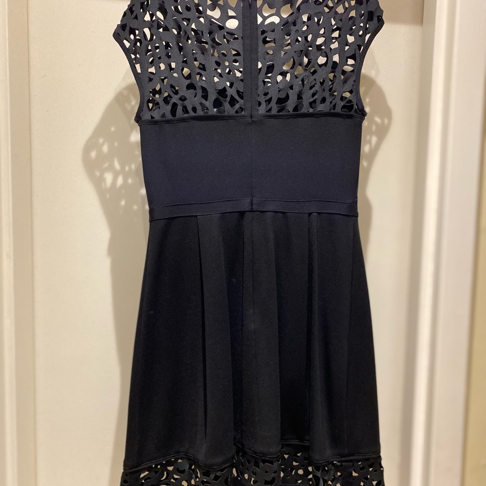 Gorgeous black Ralph Lauren dress with laser cut detail at neck and hem - Picture 3 of 10